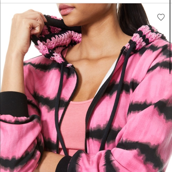 🎉 Alice + Olivia MARYJANE CROCHET TIE DYE HOODIE - Picture 2 of 5